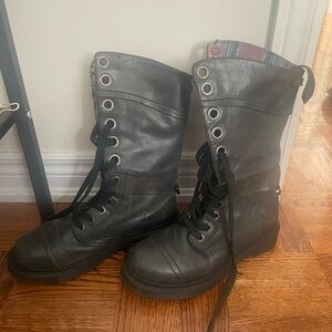 Doc Marten Triumph Foldover Boots